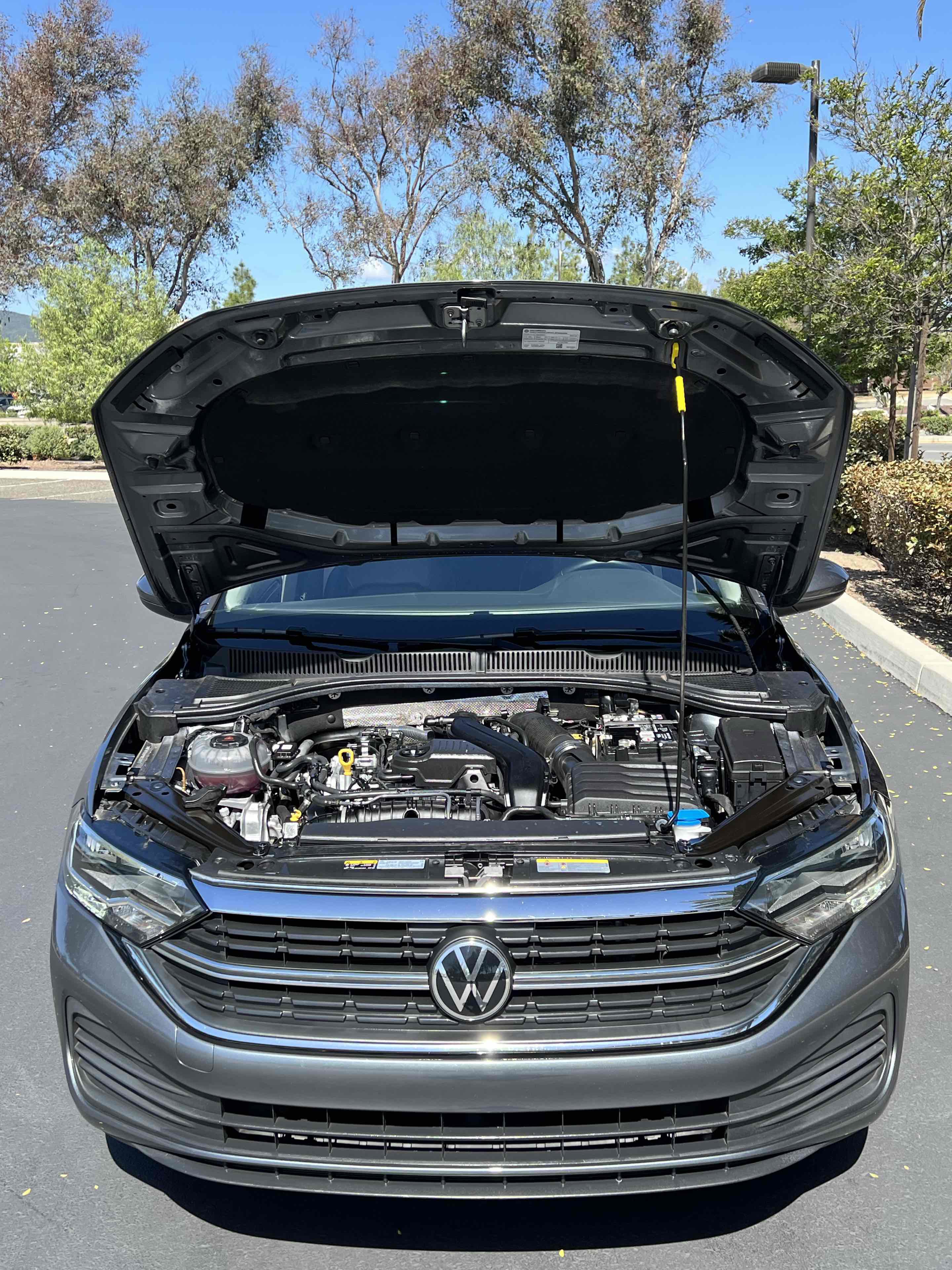 Used 2023 Volkswagen Jetta SE w/ Panoramic Sunroof Package FWD image 21