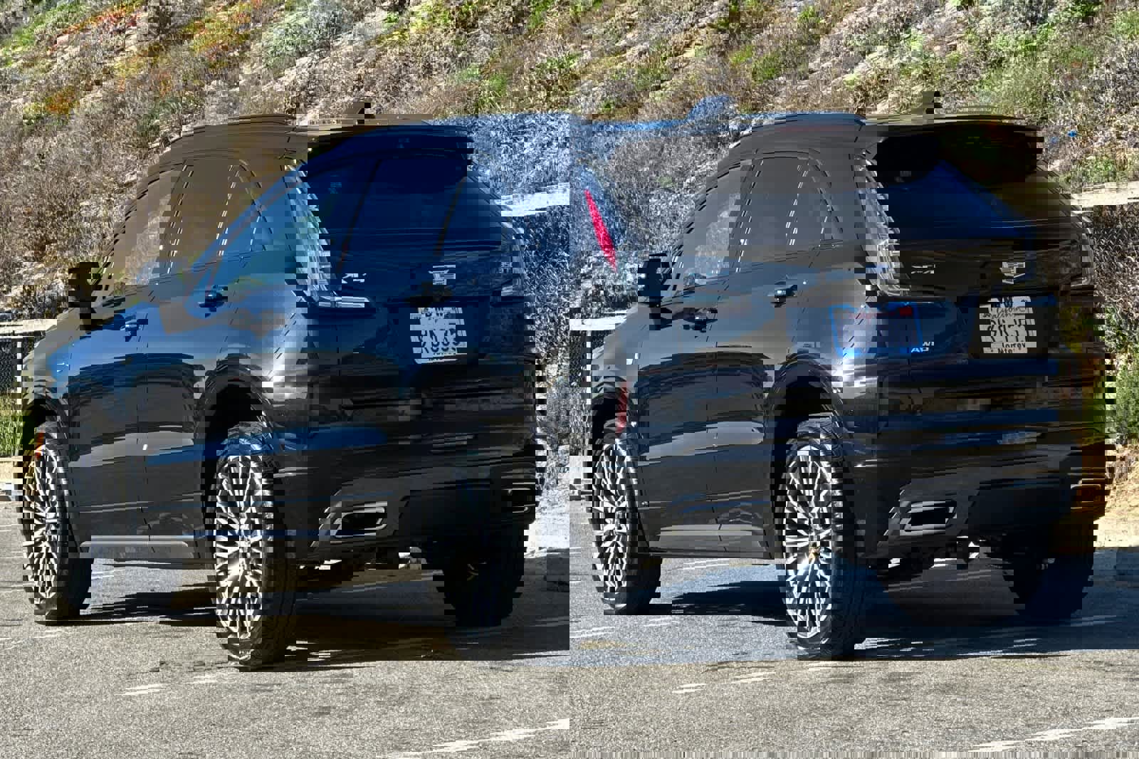 Used 2024 Cadillac XT4 Sport image 7