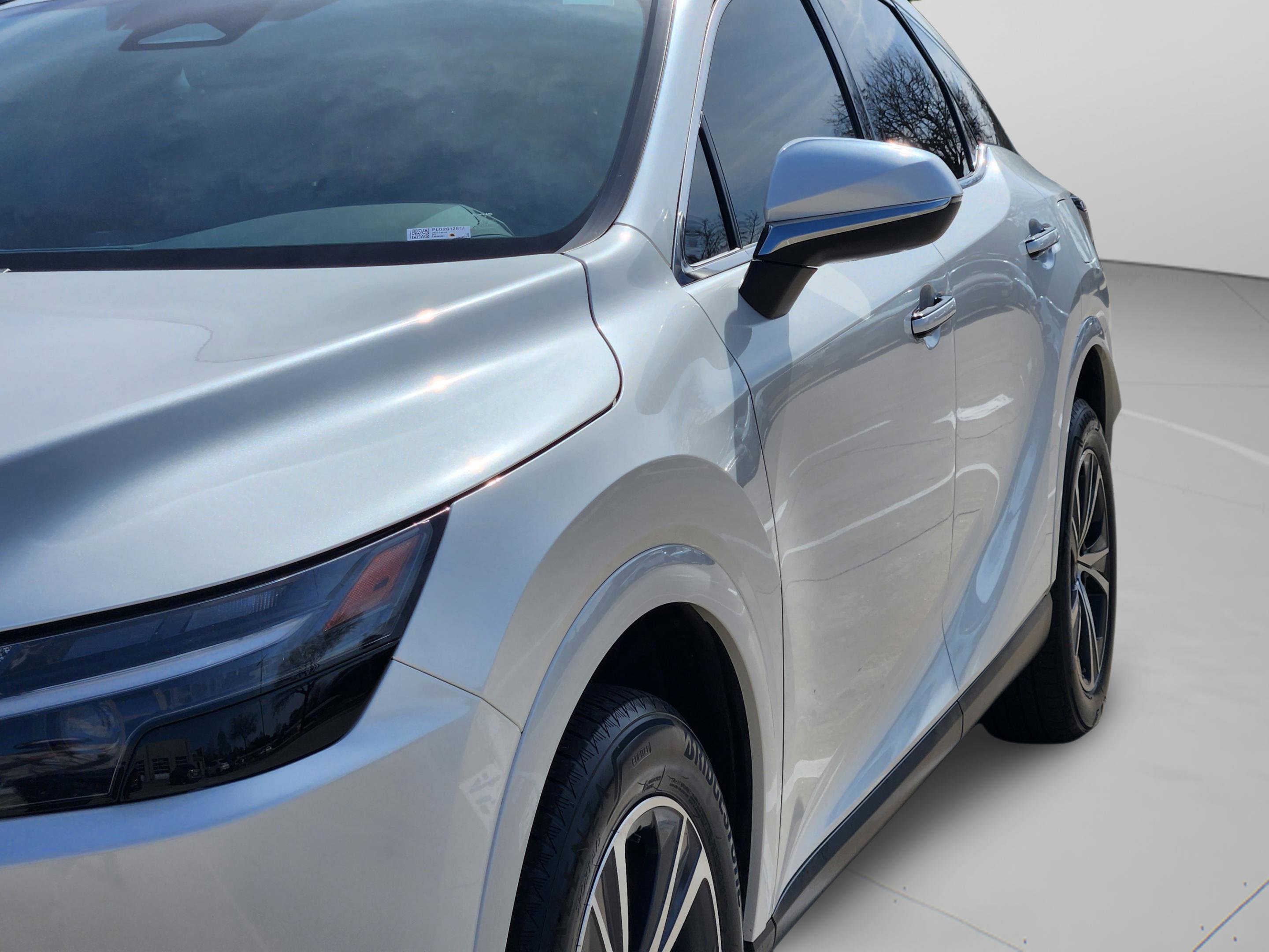 Used 2023 Lexus RX 350 Premium w/ Cold Area Package image 9