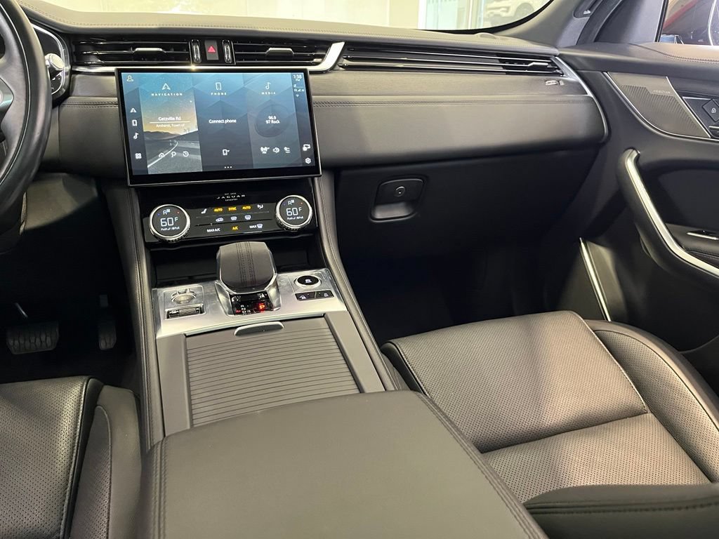 Used 2022 Jaguar F-PACE S AWD/4WD image 37