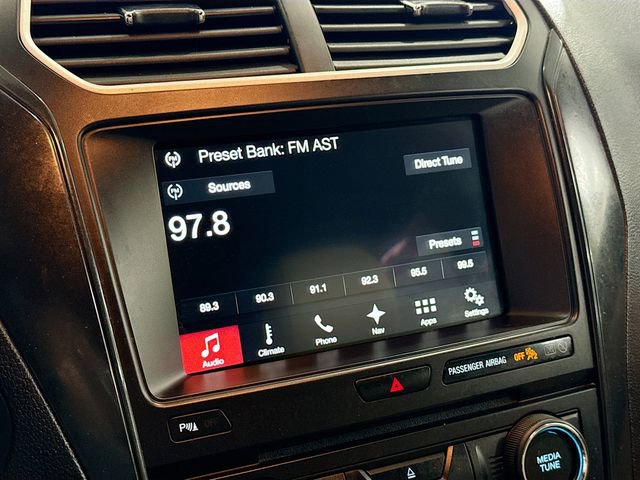 Used 2017 Ford Explorer XLT w/ Equipment Group 202A AWD/4WD image 16