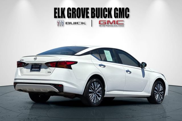 Used 2025 Nissan Altima 2.5 SV AWD/4WD image 4