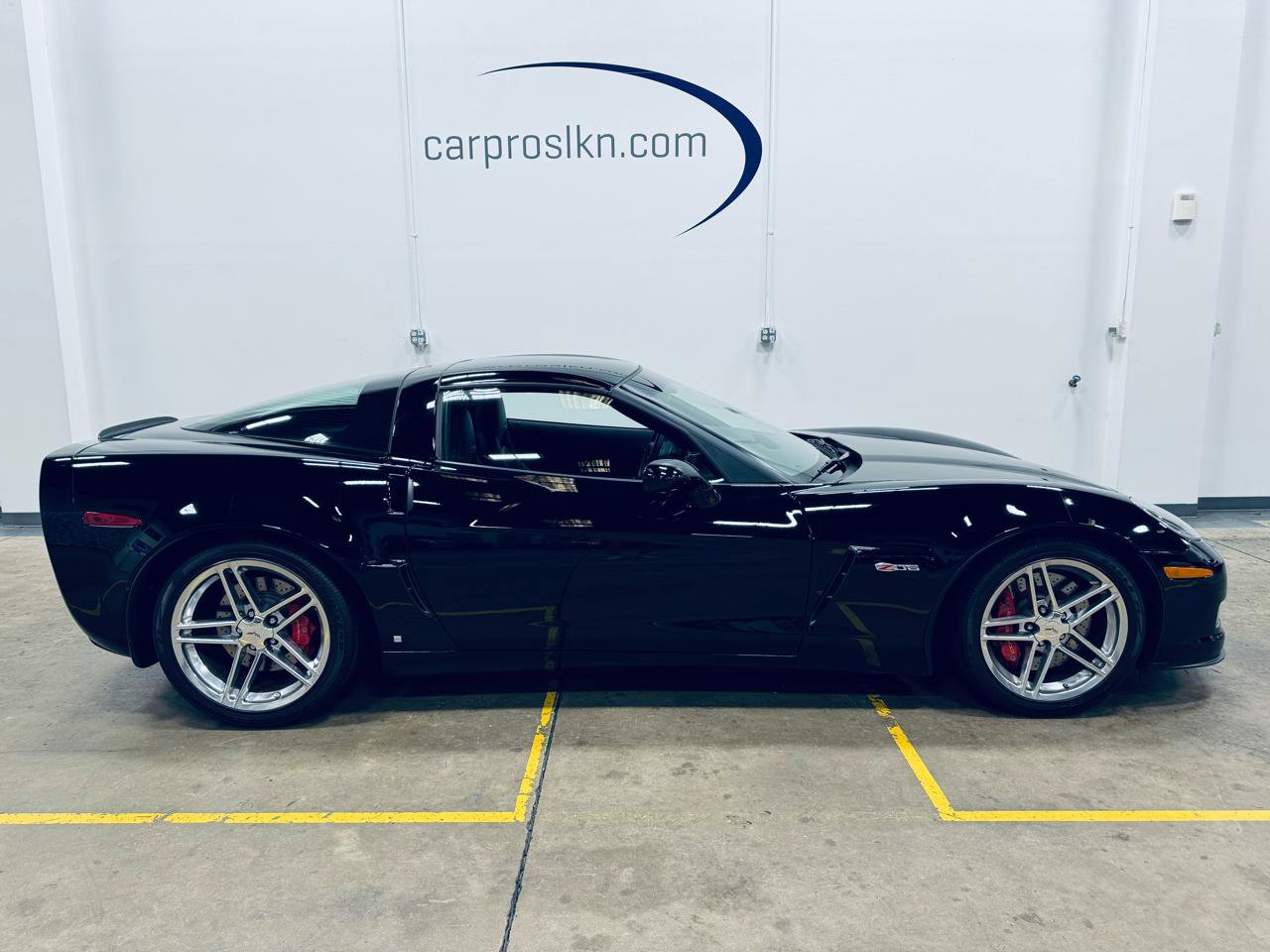 Used 2006 Chevrolet Corvette Z06 w/ Preferred Equipment Group image 8