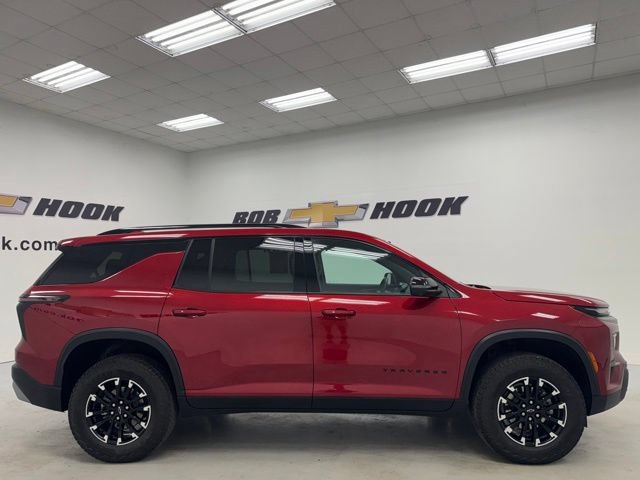Used 2024 Chevrolet Traverse Z71 w/ LPO, Floor Liner Package AWD/4WD image 4