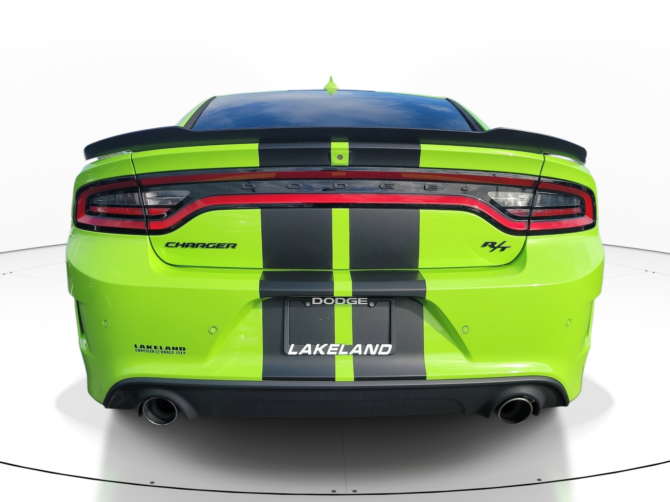 Used 2023 Dodge Charger R/T w/ Harman/Kardon Audio Group image 5