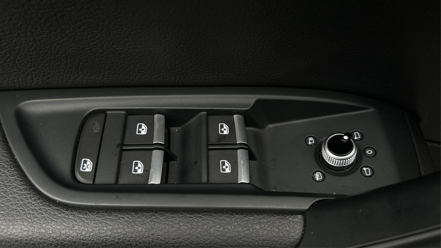 Used 2018 Audi Q5 2.0T Premium AWD/4WD image 30