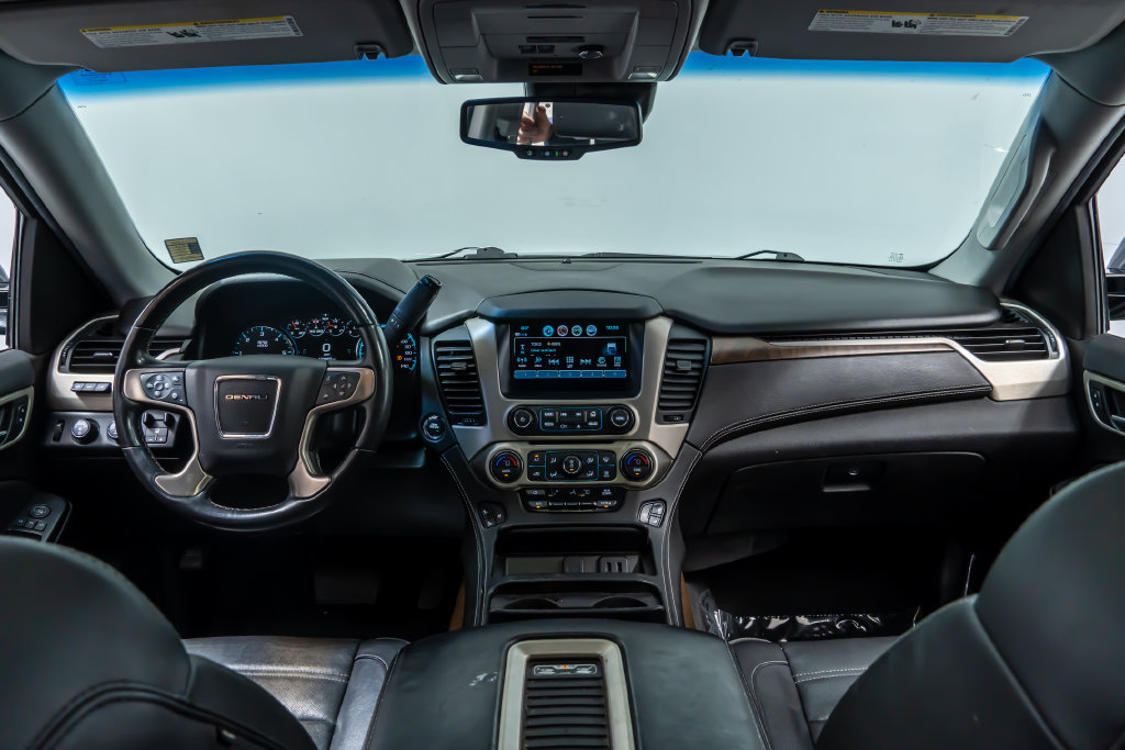 Used 2019 GMC Yukon Denali AWD/4WD image 22