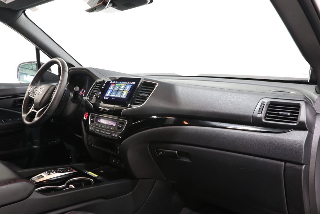 Used 2024 Honda Passport Black Edition image 18