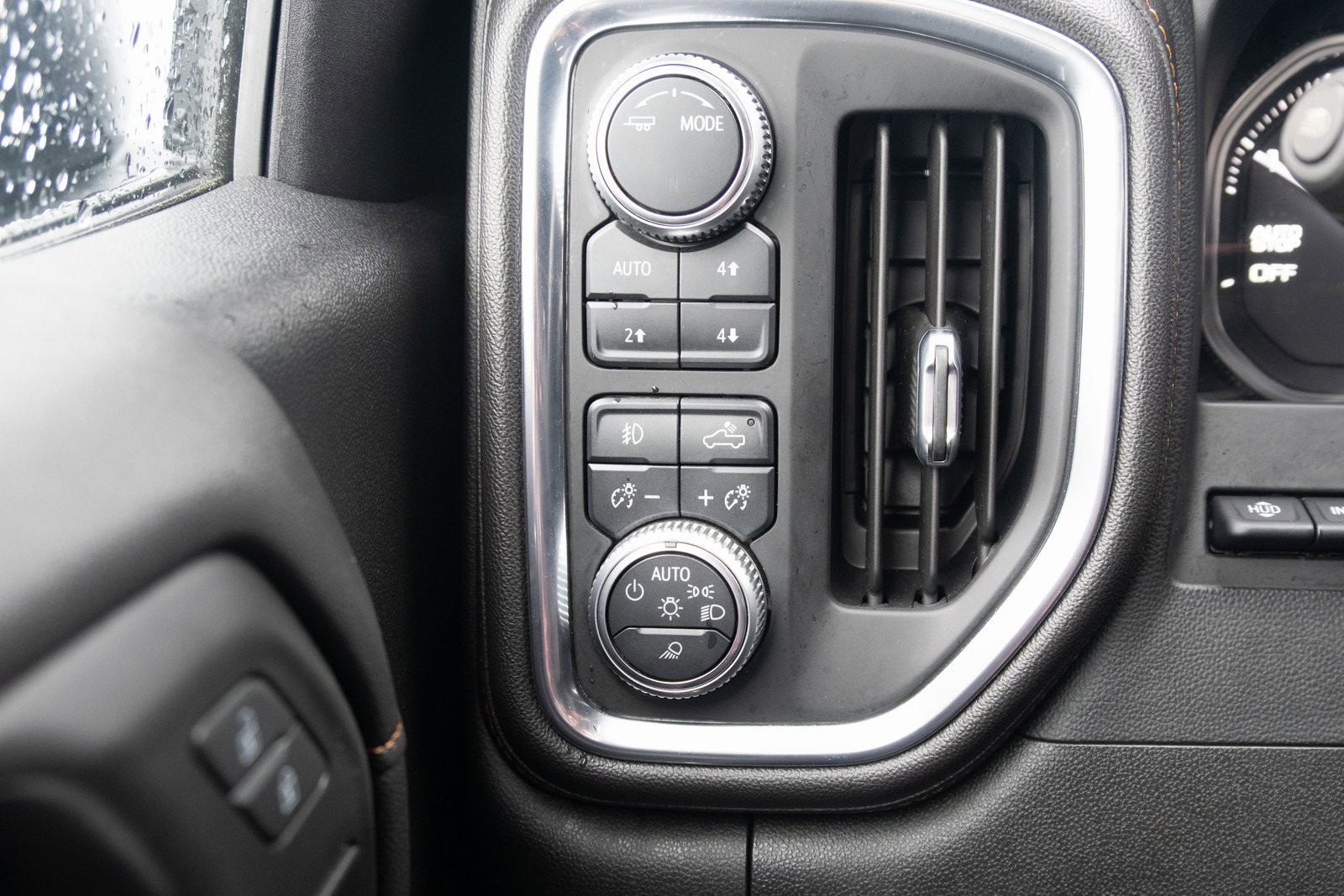 Used 2020 GMC Sierra 1500 AT4 image 12