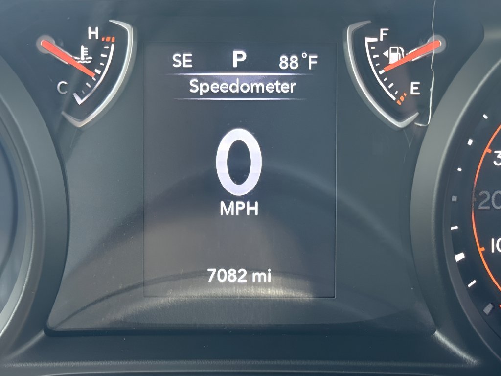 Used 2025 Jeep Wrangler Sport AWD/4WD image 18