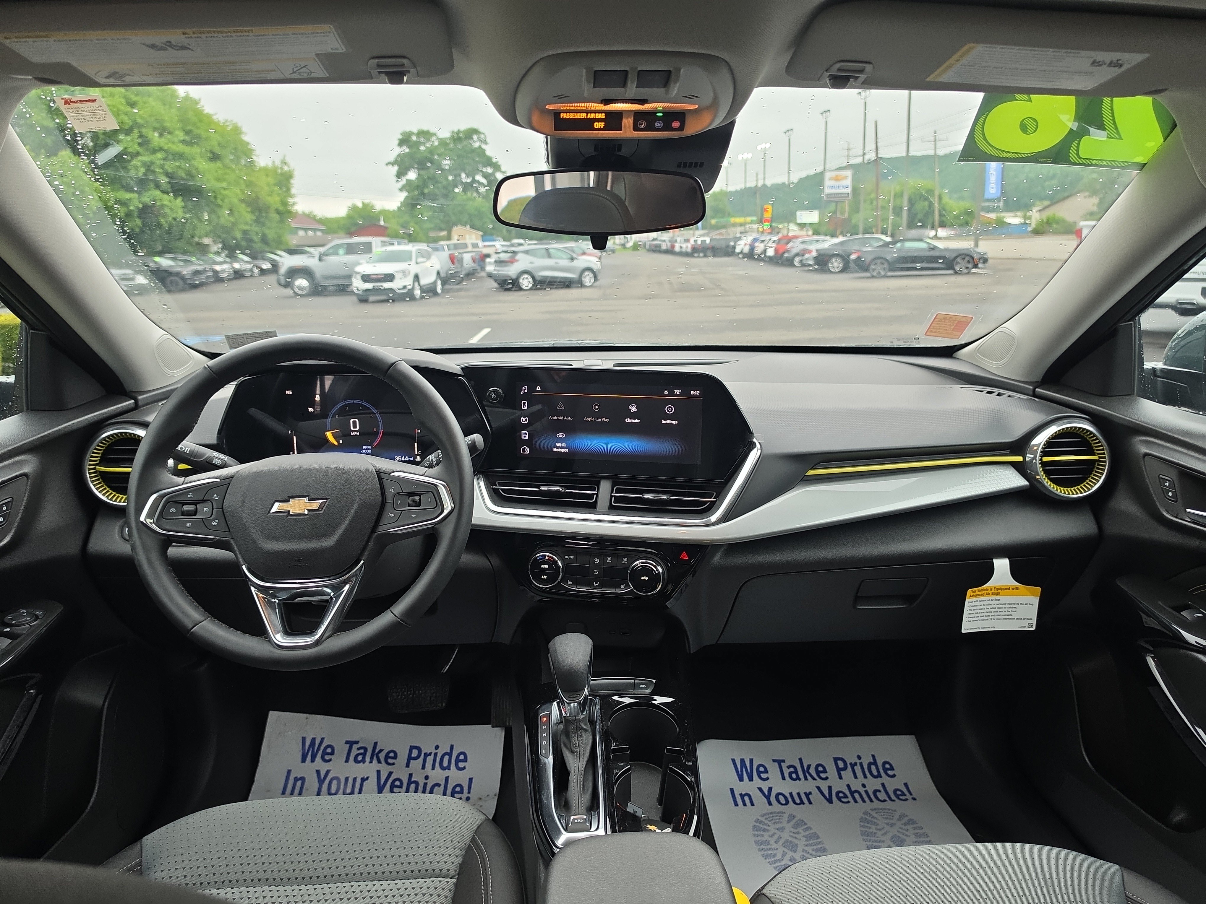 Used 2026 Chevrolet Trax LT w/ Sunroof Package FWD image 14