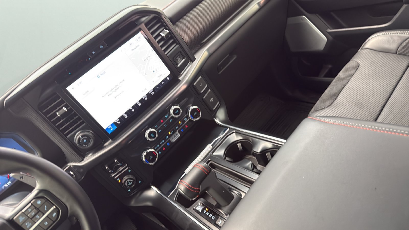 Used 2025 Ford F150 Raptor AWD/4WD image 48