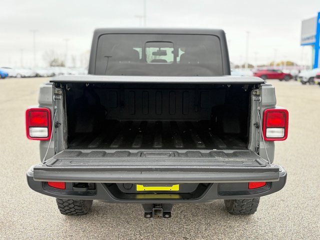 Used 2022 Jeep Gladiator Willys image 11