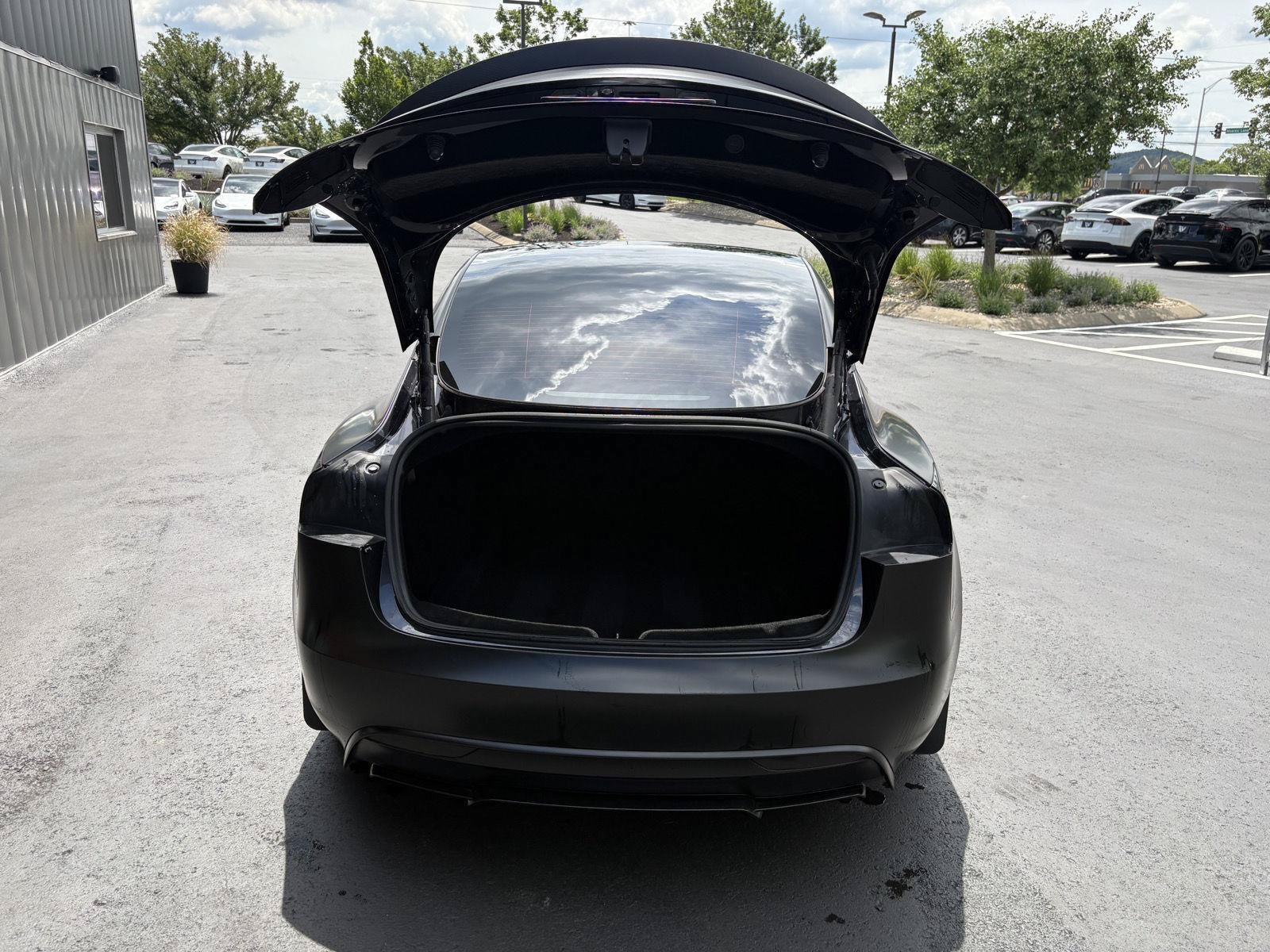 Used 2025 Tesla Model 3 Performance AWD/4WD image 9