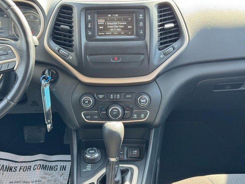 Used 2016 Jeep Cherokee Latitude image 13