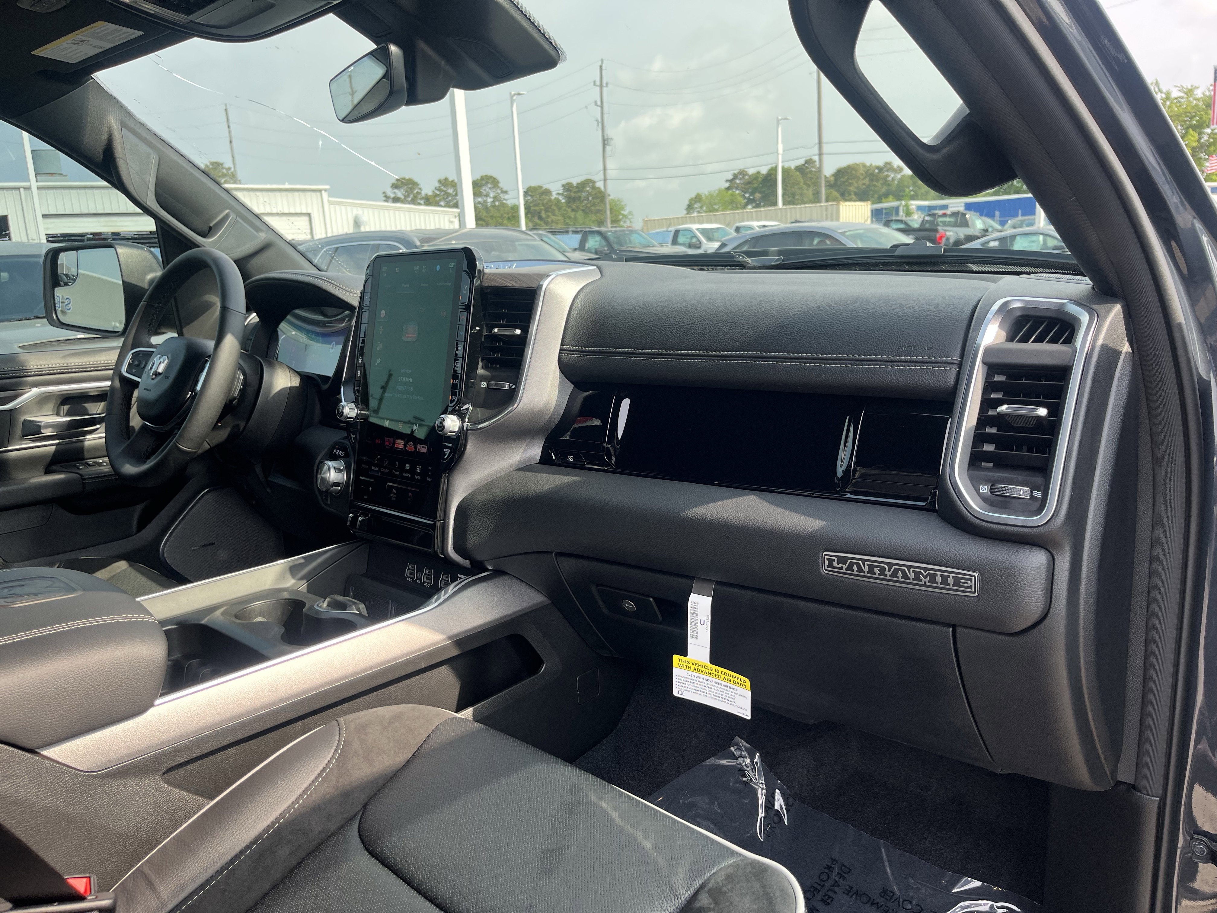 Used 2026 RAM 1500 Laramie w/ Night Edition AWD/4WD image 15