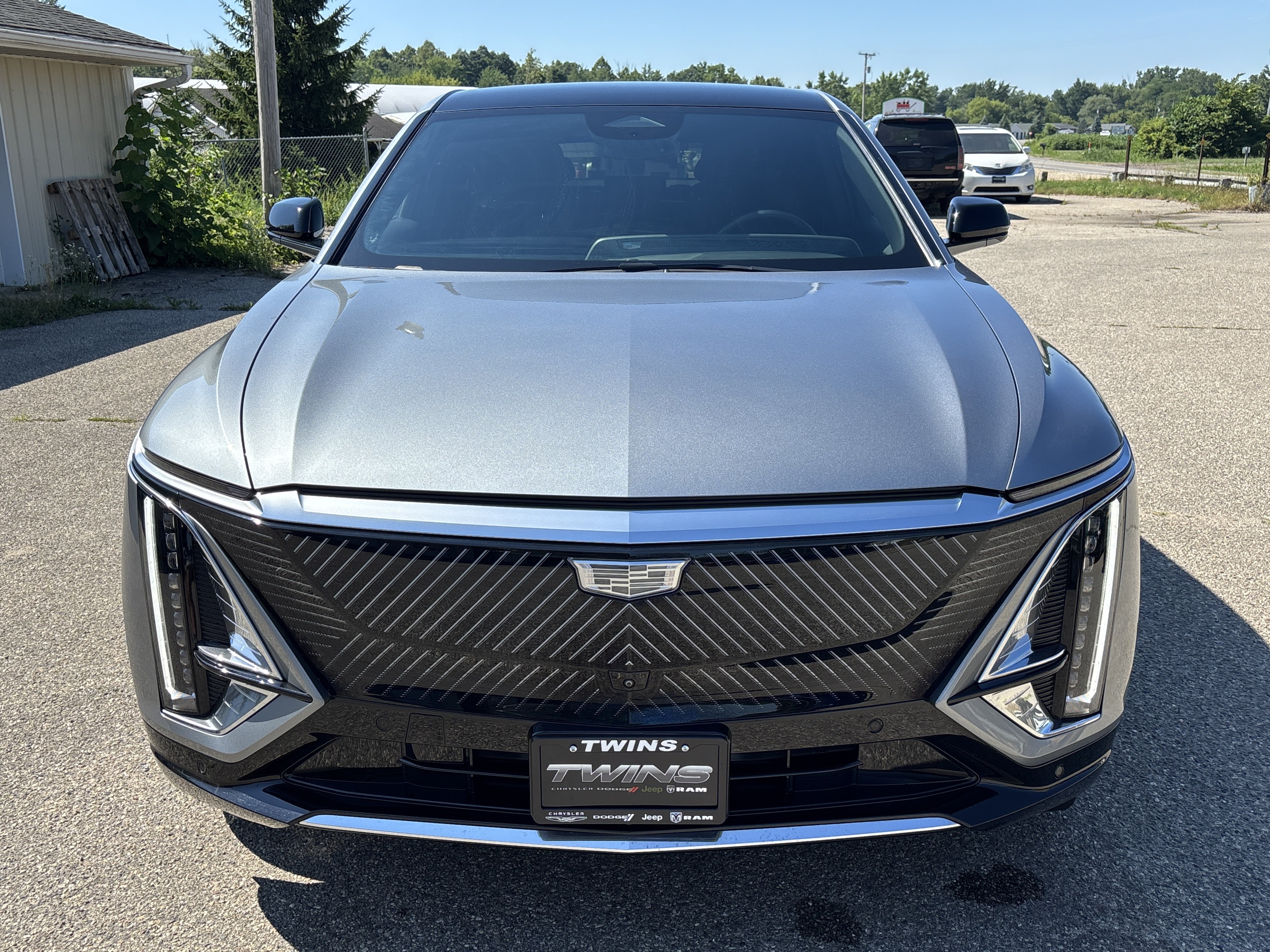 Used 2024 Cadillac Lyriq Luxury AWD/4WD image 12