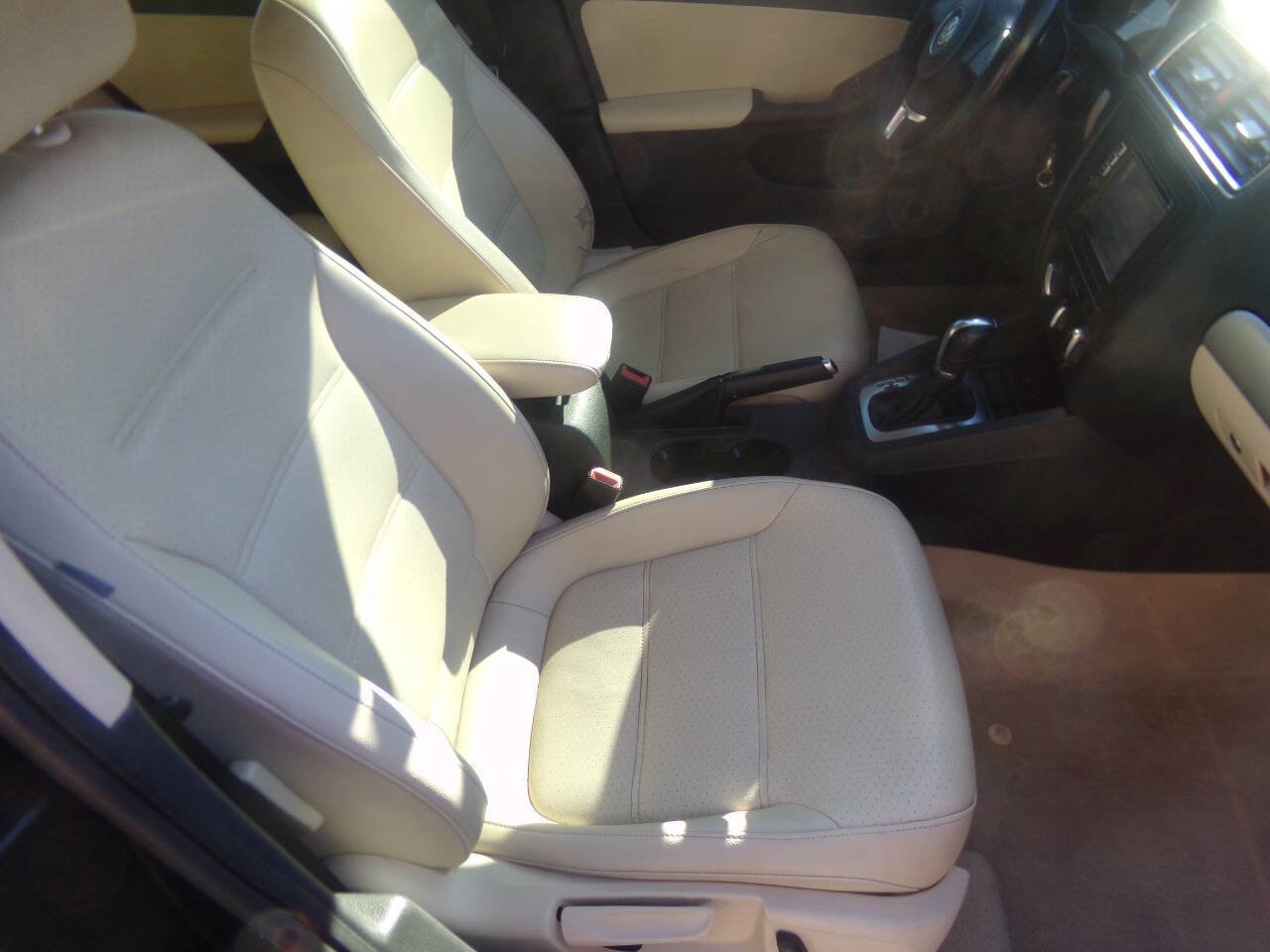 Used 2013 Volkswagen Jetta SE image 34
