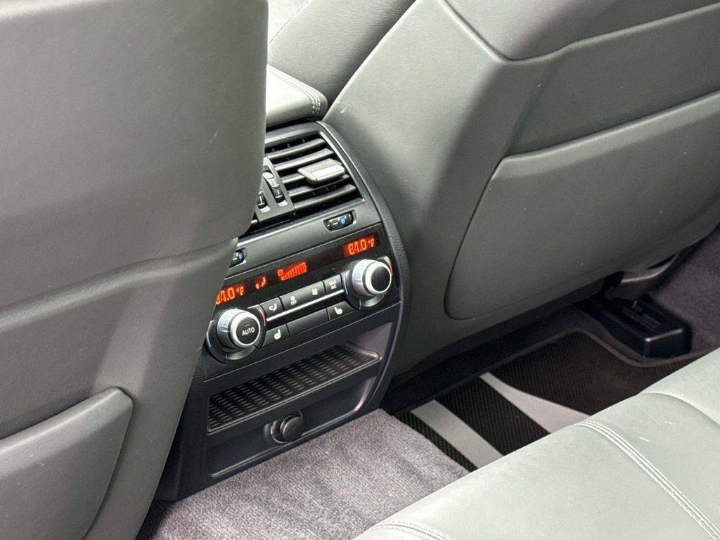 Used 2013 BMW M5 RWD image 36