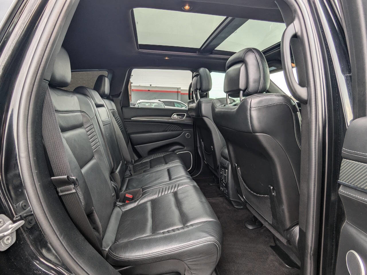 Used 2018 Jeep Grand Cherokee SRT image 14