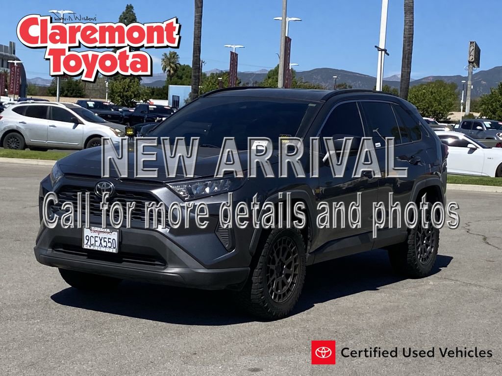 Certified 2020 Toyota RAV4 LE image 1
