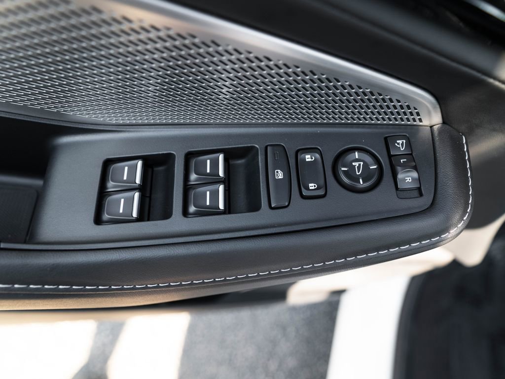 Certified 2024 Acura MDX SH-AWD w/ Technology Package image 26