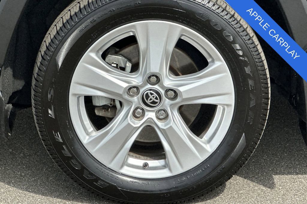 Used 2021 Toyota RAV4 XLE w/ Carpet Mat Package (TMS) image 29