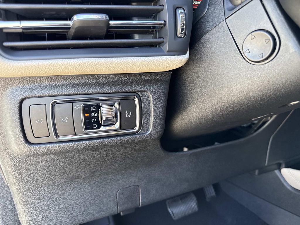 New 2026 Lincoln Corsair Premiere image 31