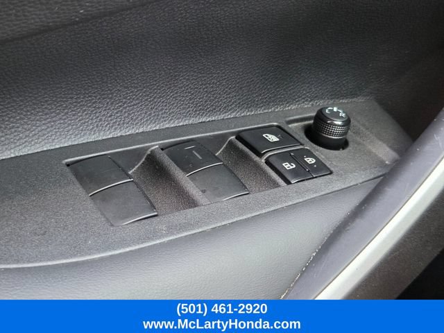 Used 2025 Toyota Corolla SE FWD image 31