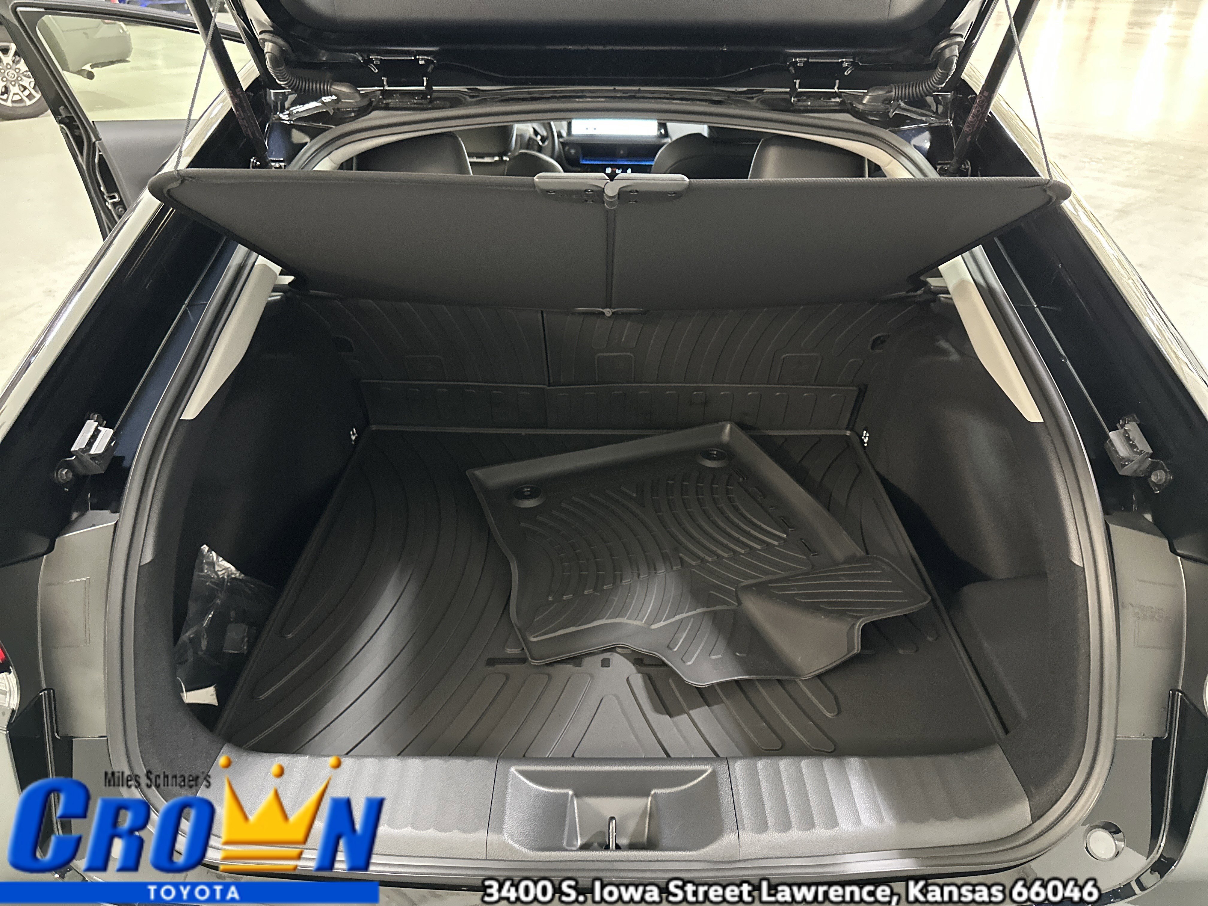 New 2026 Toyota Prius AWD image 12