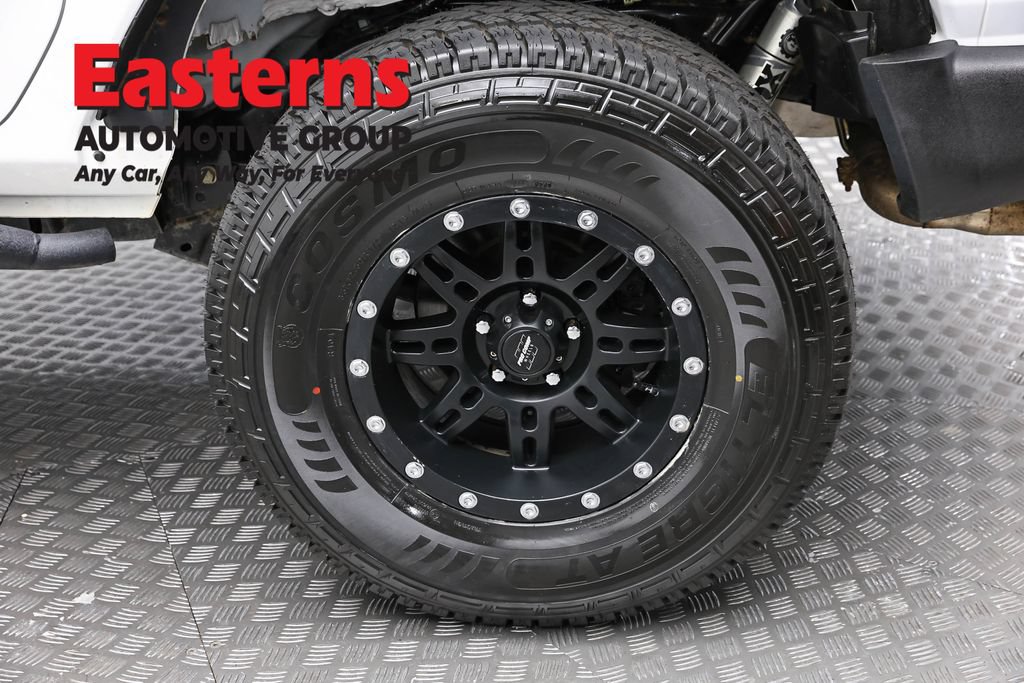 Used 2020 Jeep Wrangler Sport AWD/4WD image 8