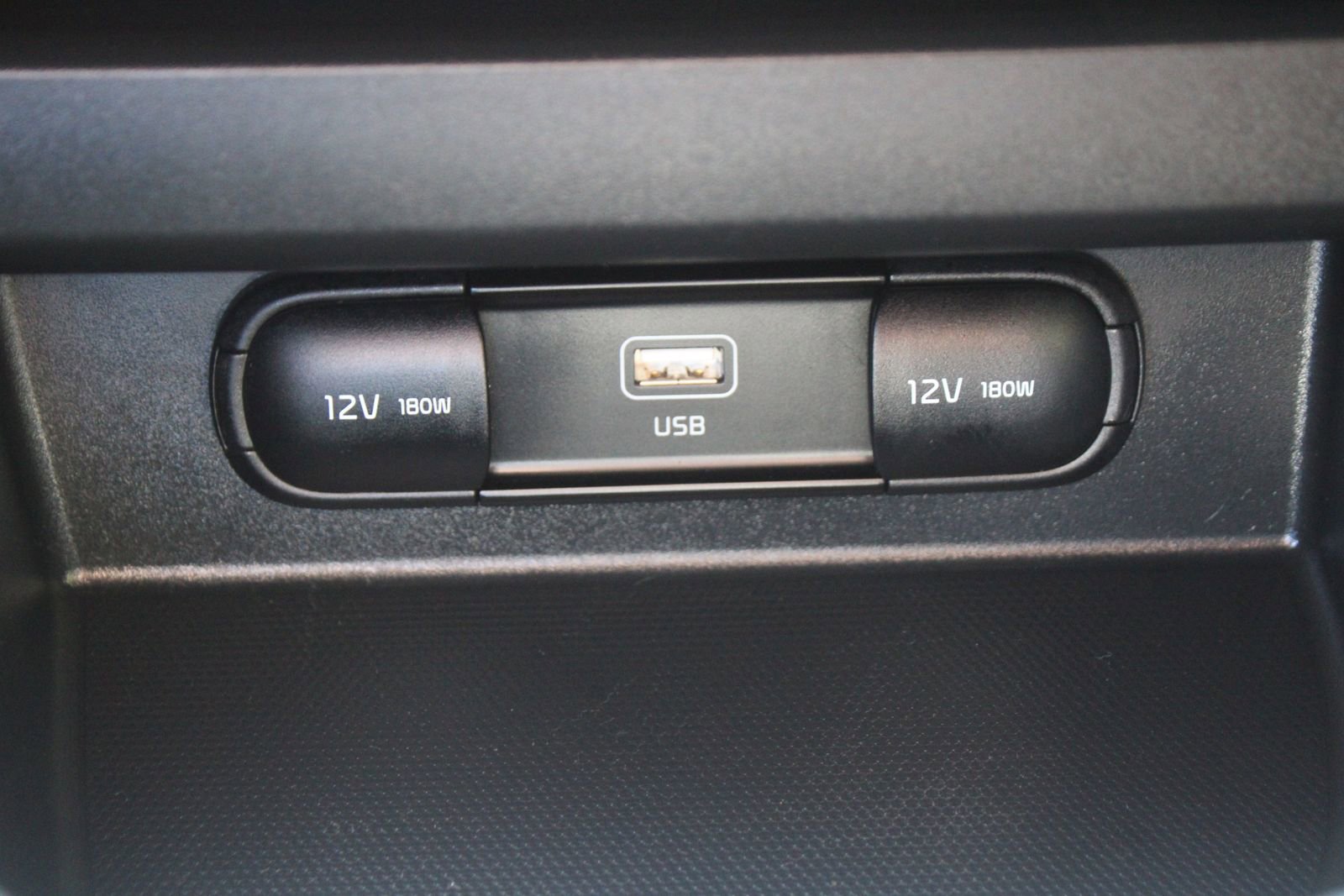 Certified 2026 Kia Seltos LX AWD/4WD image 34