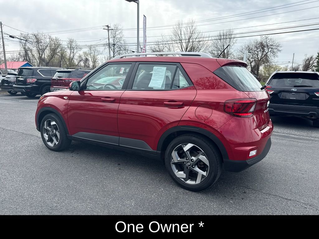 Used 2023 Hyundai Venue SEL FWD image 8