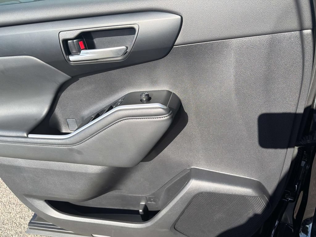 Certified 2026 Toyota Highlander XLE AWD/4WD image 24