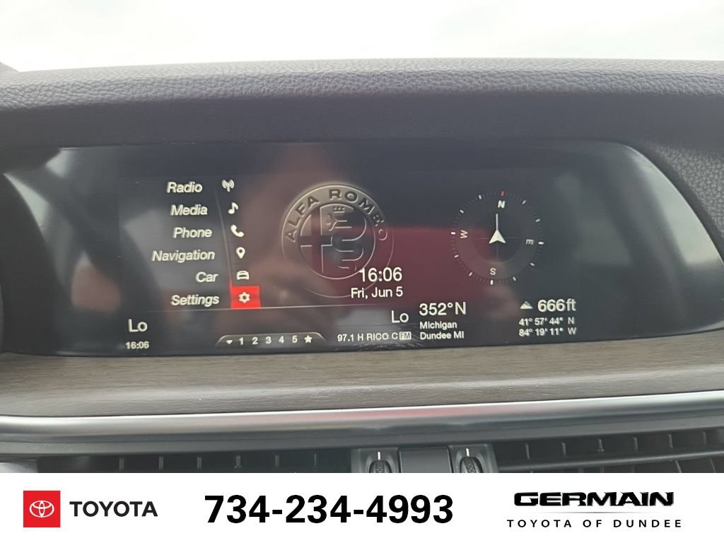 Used 2018 Alfa Romeo Stelvio Ti AWD/4WD image 27