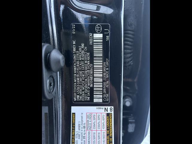 Used 2022 Toyota C-HR XLE image 33