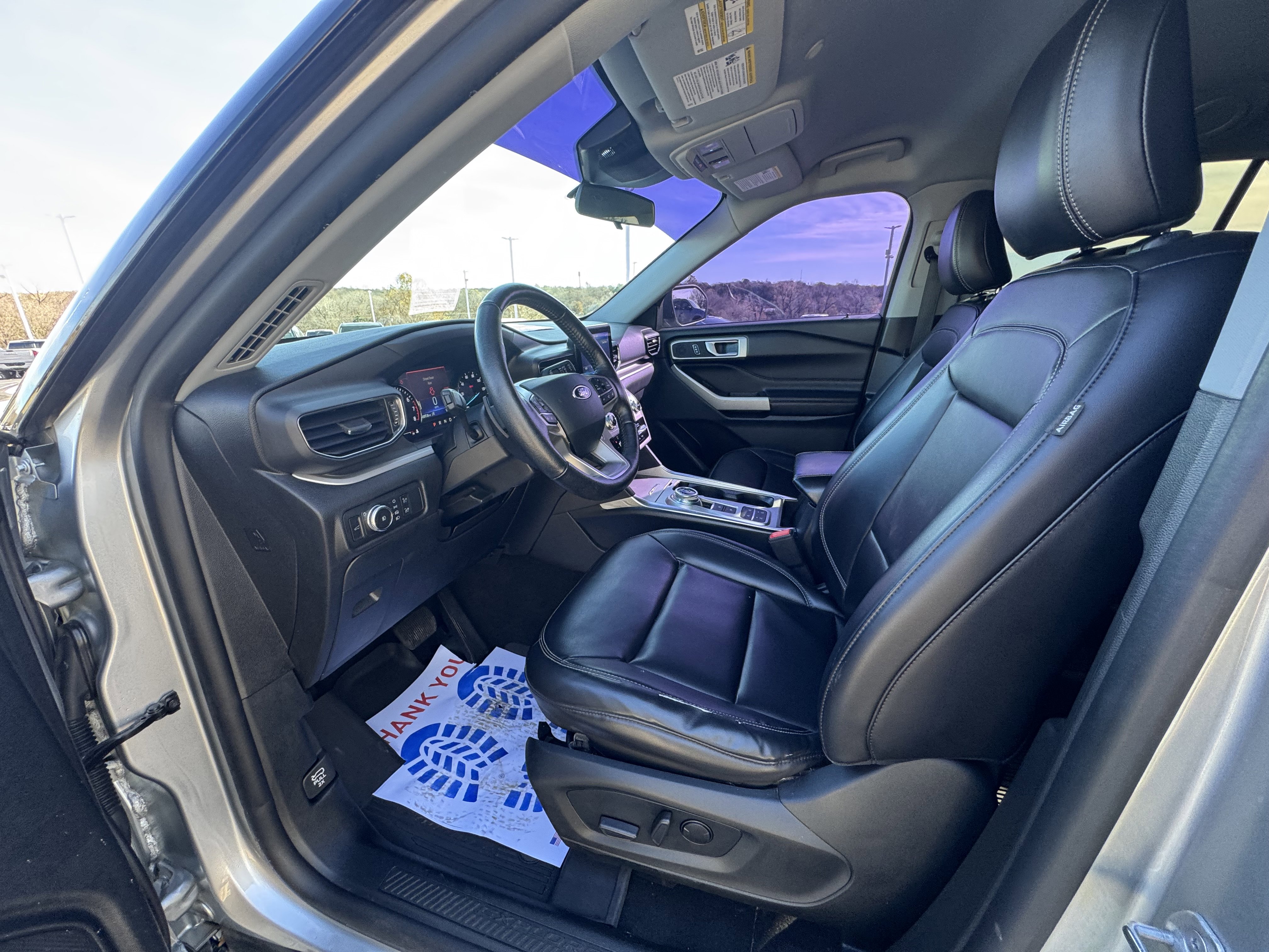 Used 2021 Ford Explorer XLT w/ Equipment Group 202A image 12