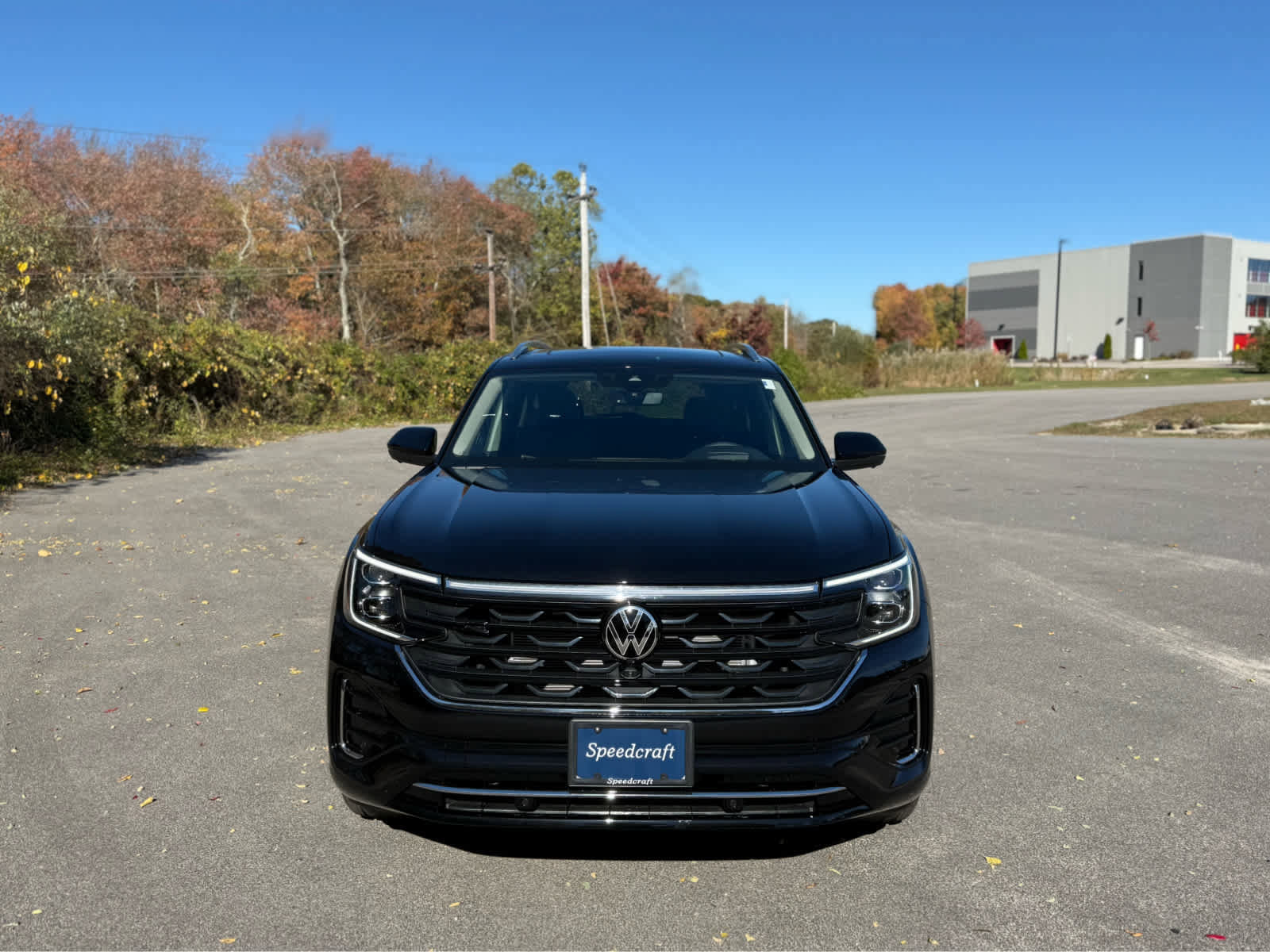 New 2026 Volkswagen Atlas SEL Premium R-Line image 2