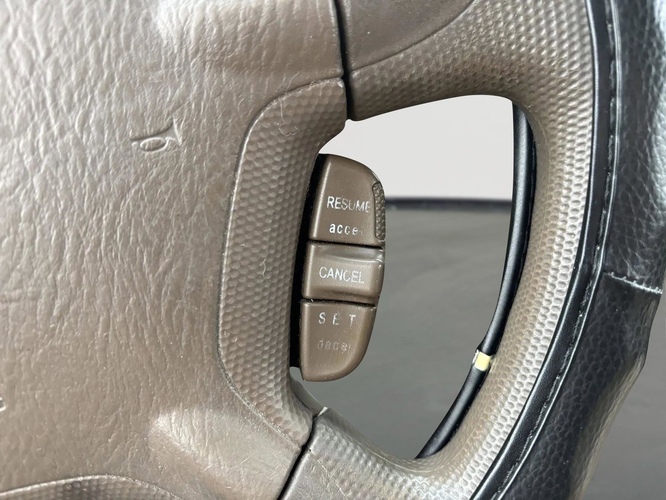 Used 2002 Honda CR-V LX image 15