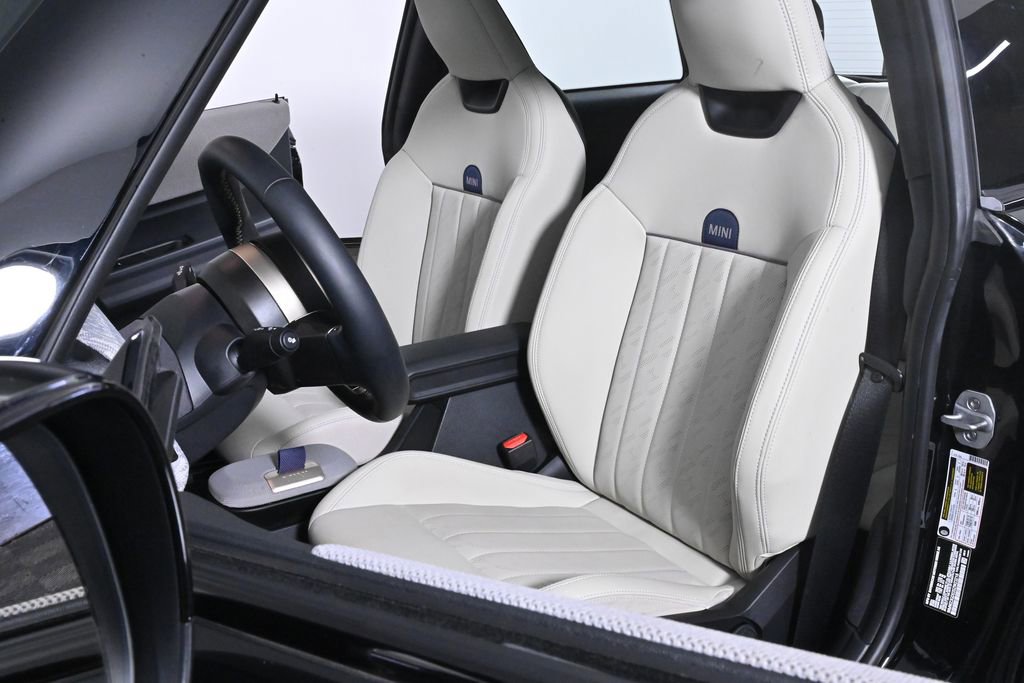 Certified 2025 MINI Cooper S image 24