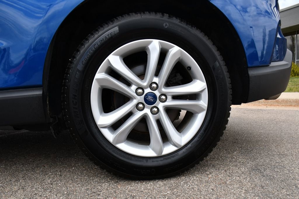 Used 2020 Ford Edge SEL w/ Convenience Package AWD/4WD image 38