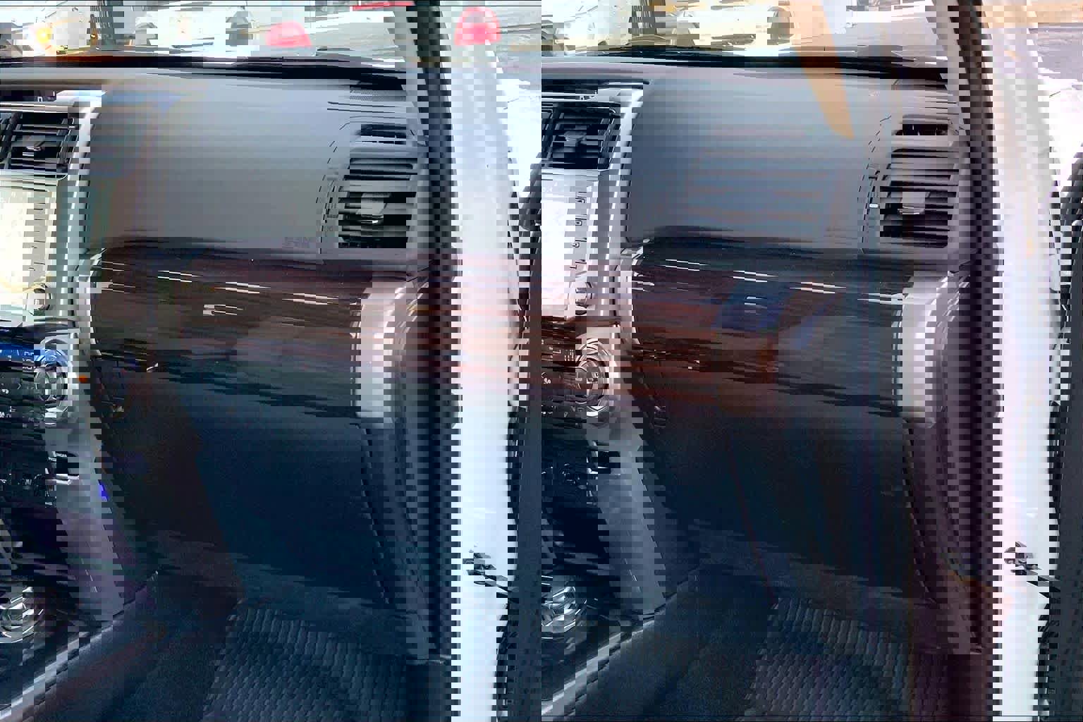 Used 2023 Toyota 4Runner Limited image 18