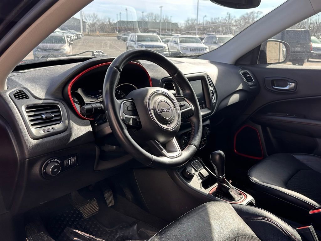 Used 2020 Jeep Compass Trailhawk w/ Cold Weather Group image 10