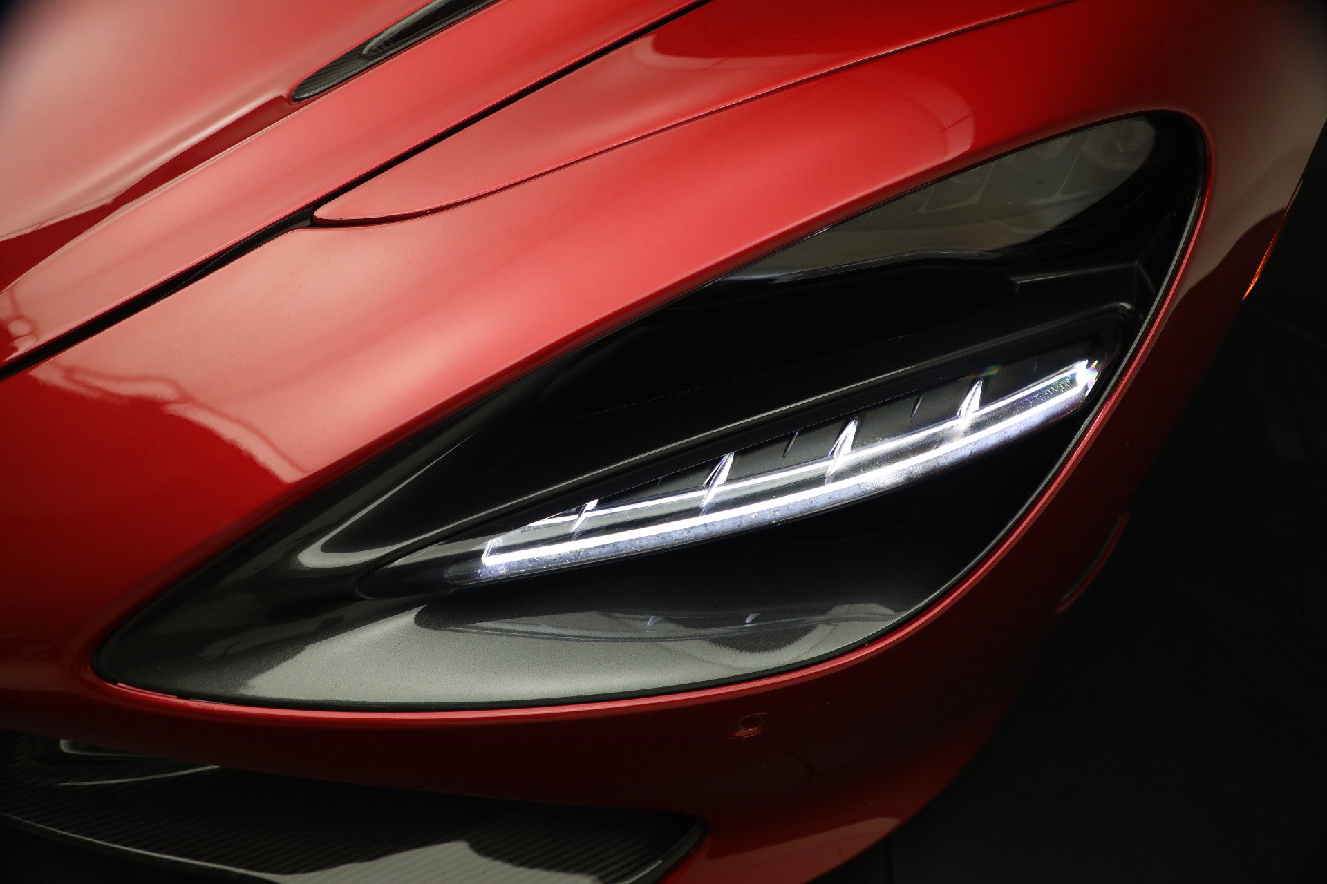 Used 2019 McLaren 720S Performance RWD image 38
