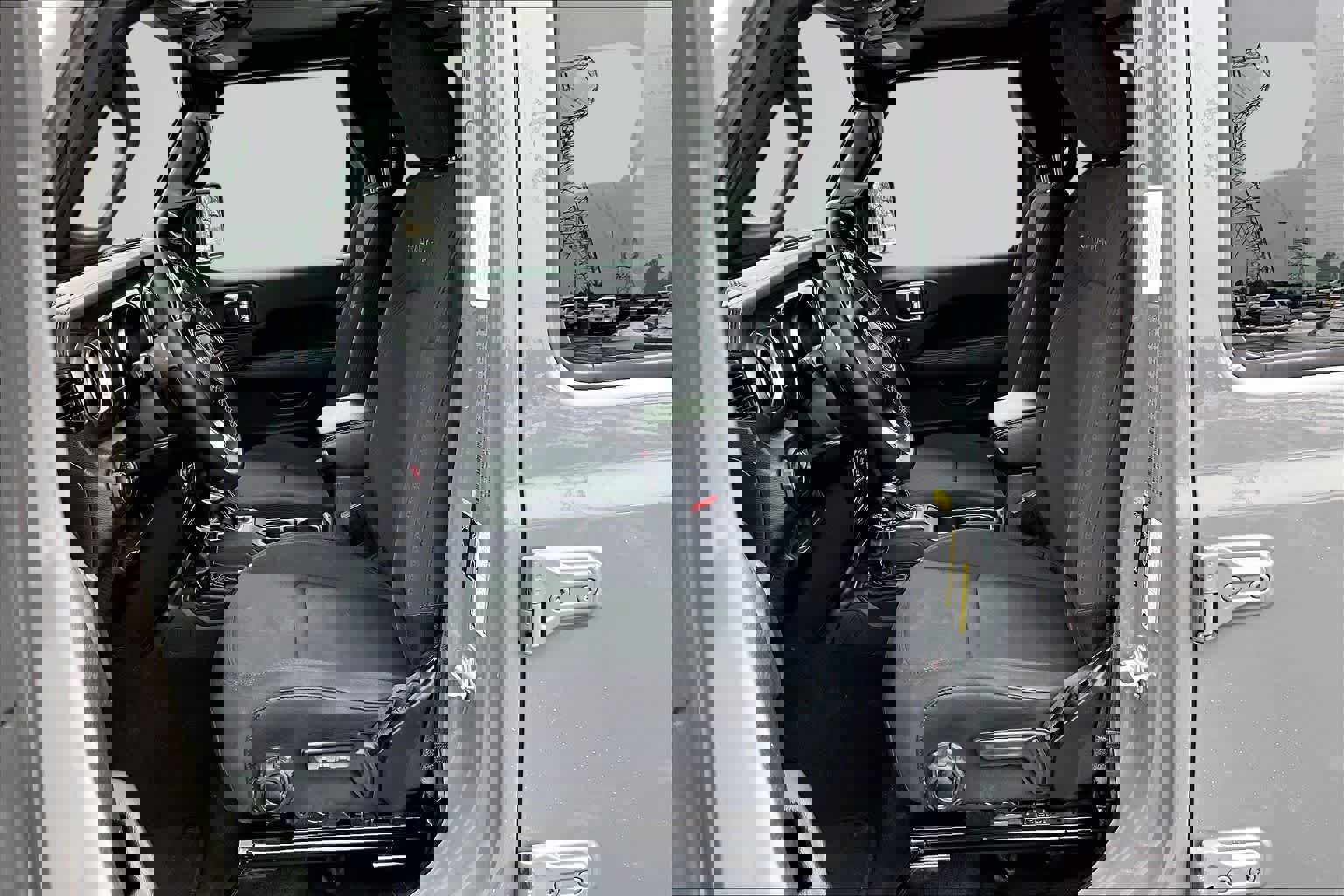 Used 2023 Jeep Wrangler Sahara image 11