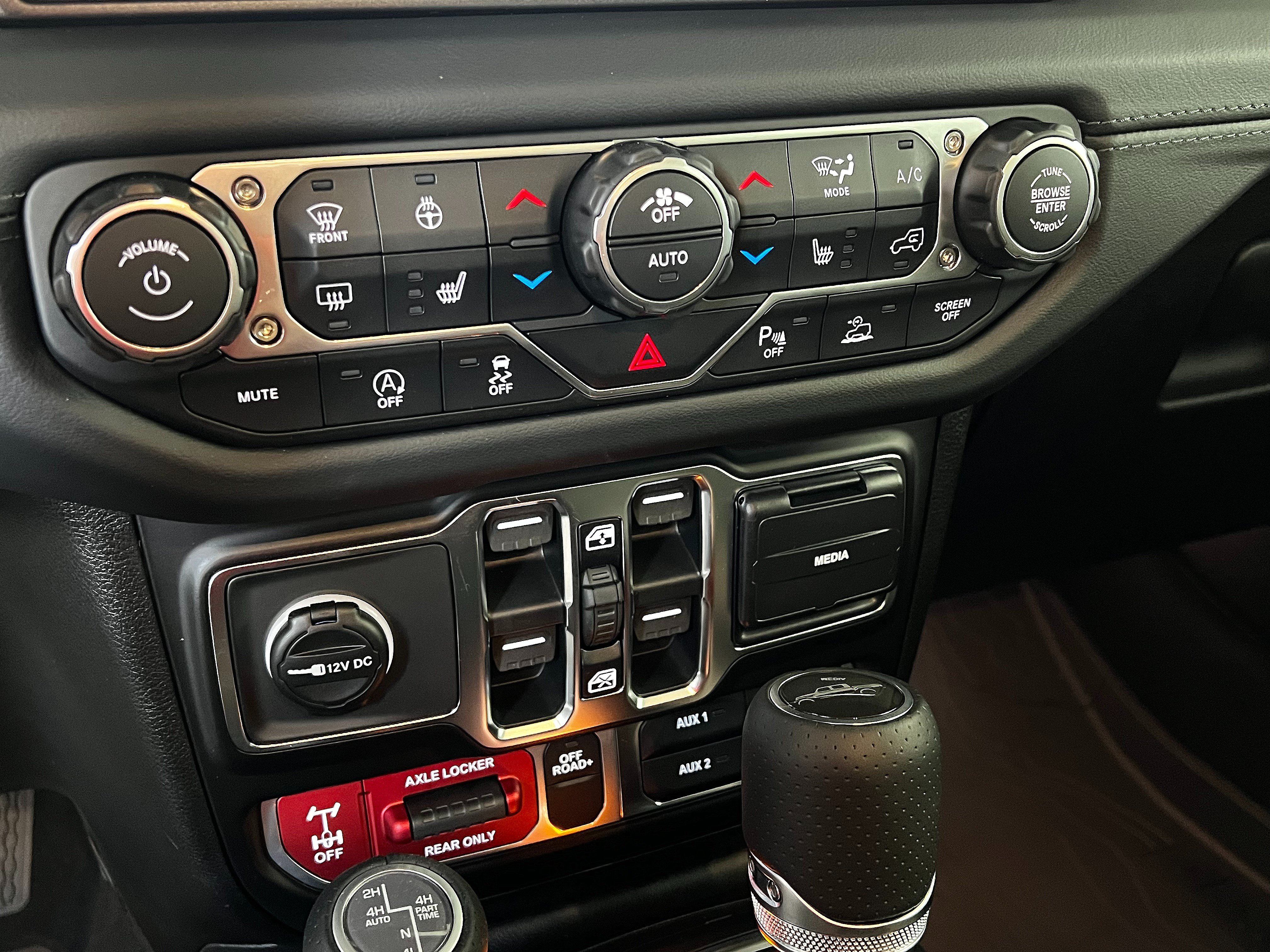 New 2026 Jeep Gladiator Mojave AWD/4WD image 16