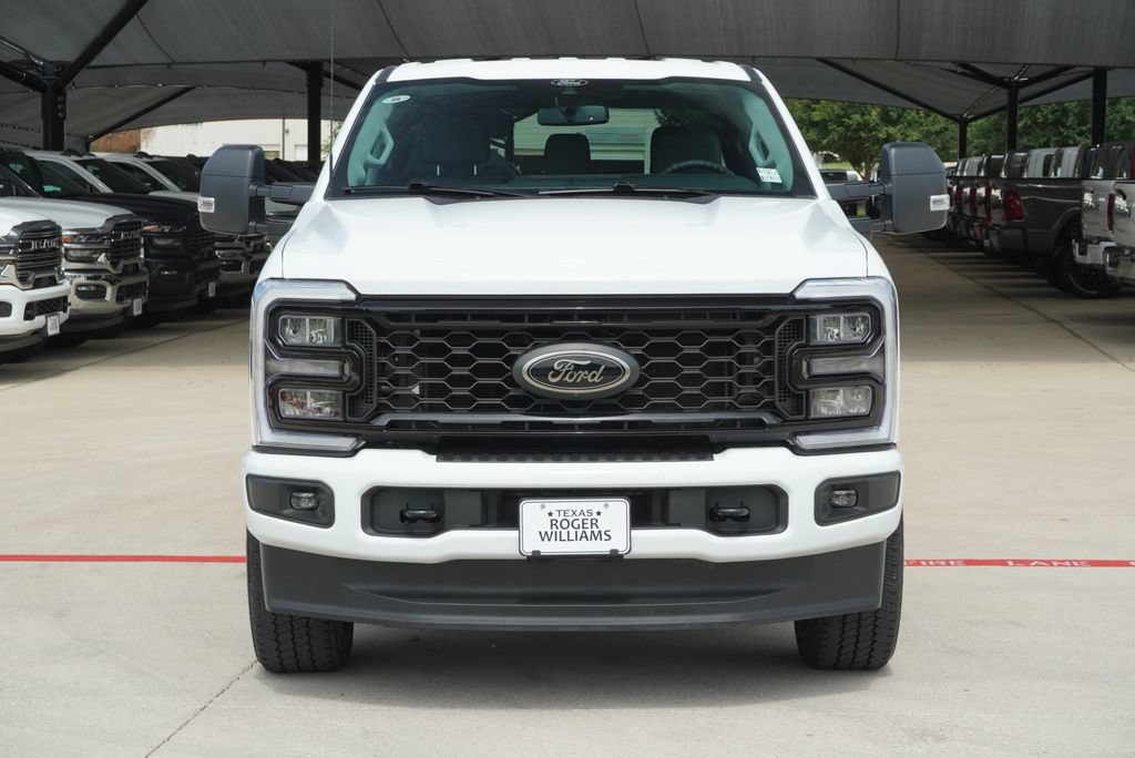 Used 2025 Ford F250 XLT w/ Black Appearance Package AWD/4WD image 3