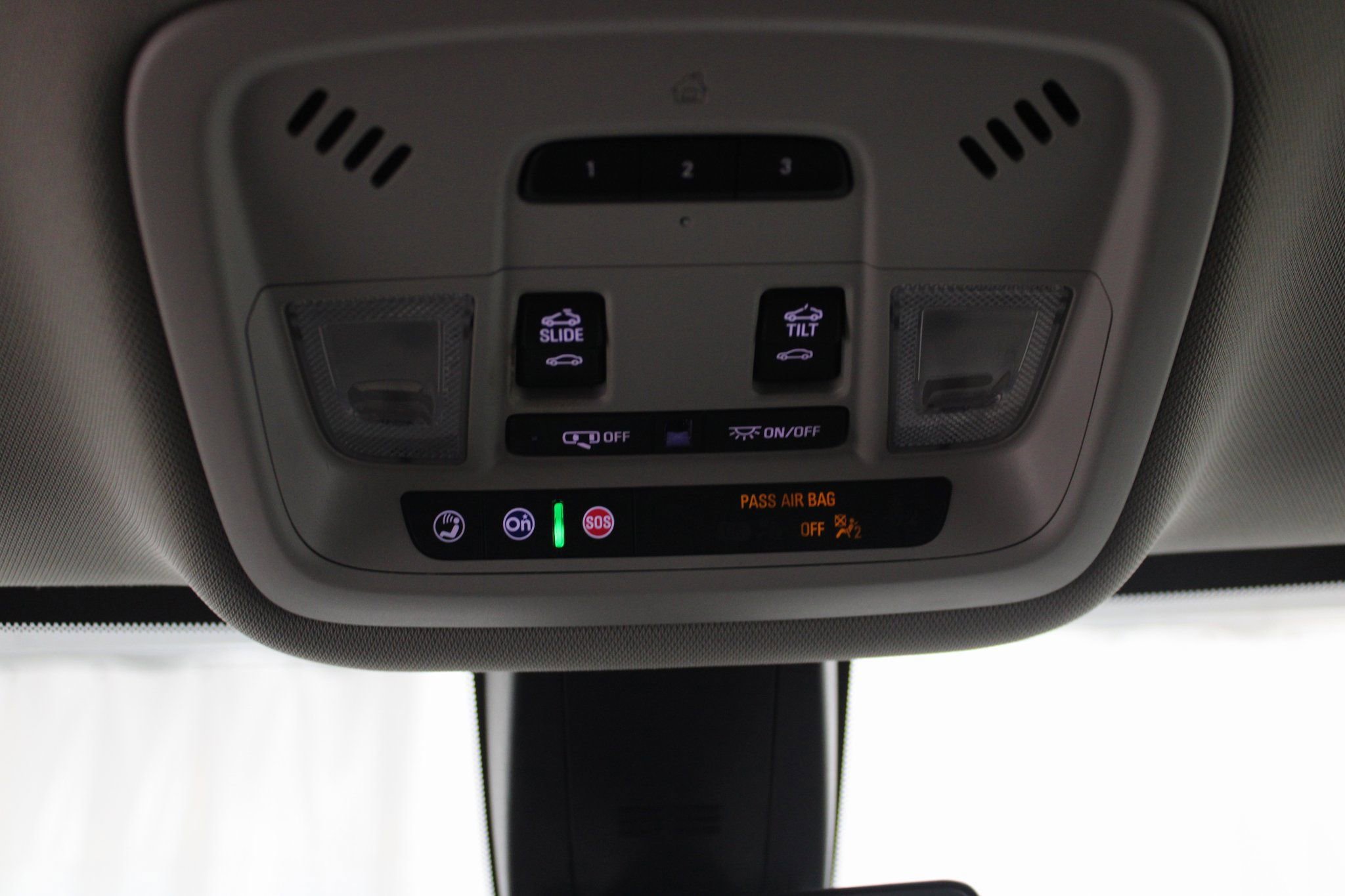 Used 2021 Chevrolet Traverse Premier w/ LPO, Floor Liner Package image 39