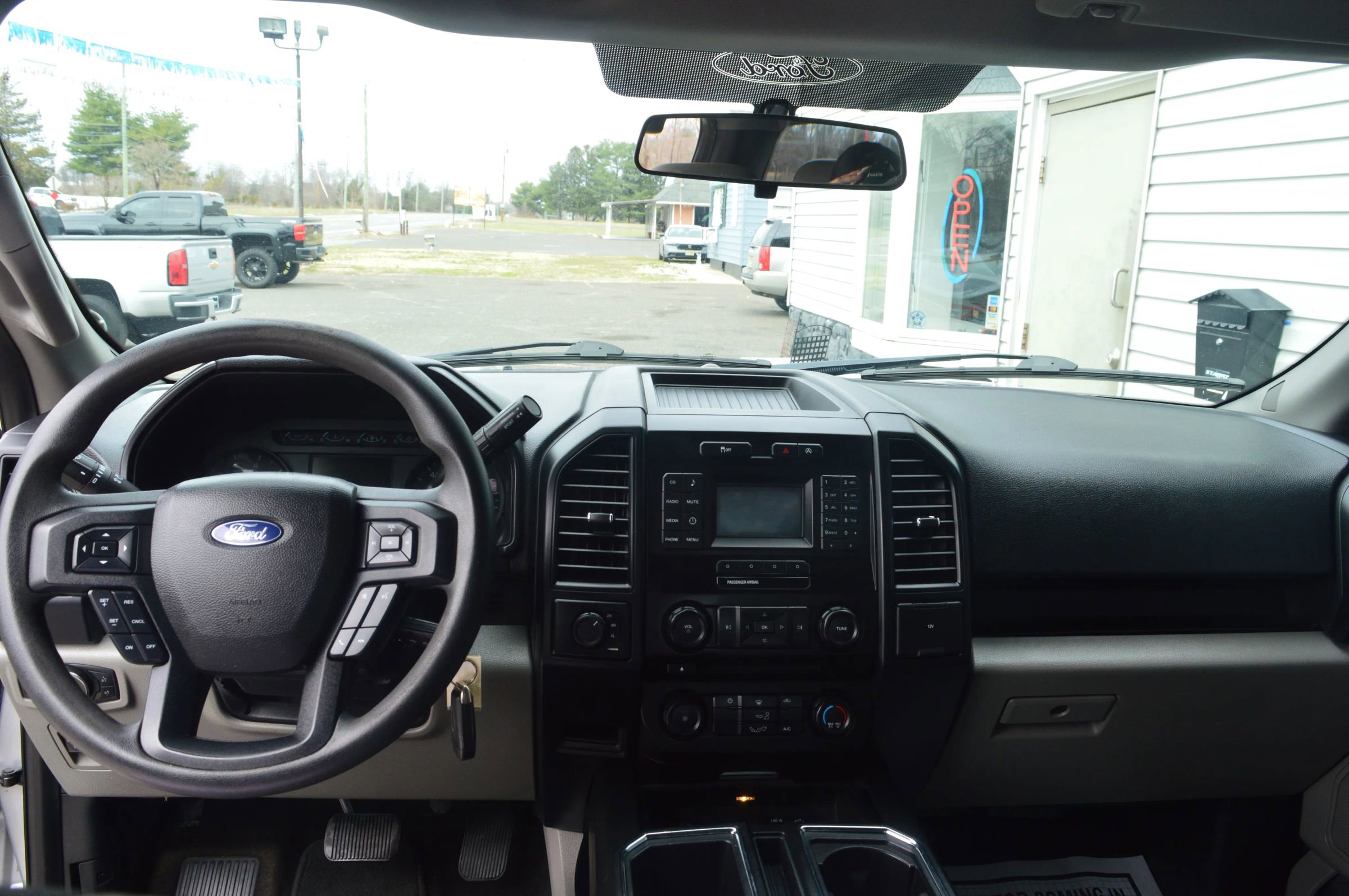 Used 2015 Ford F150 XL w/ Equipment Group 101A Mid image 28