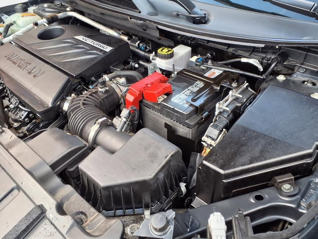 Used 2022 Nissan Rogue SV w/ SV Premium Package image 27